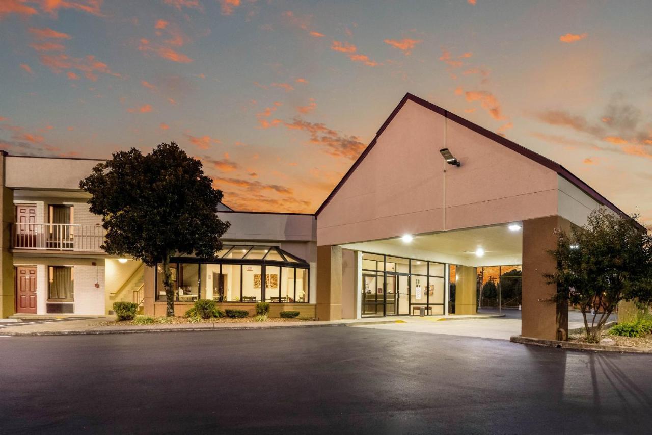 Red Roof Inn Clarksville Dış mekan fotoğraf
